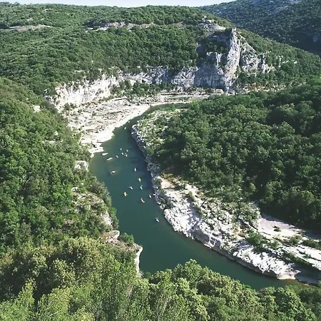 Toupian Hébergement de vacances Goudargues